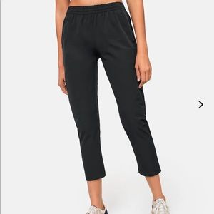 Women’s black medium Outdoor Voices Rectrek Pant